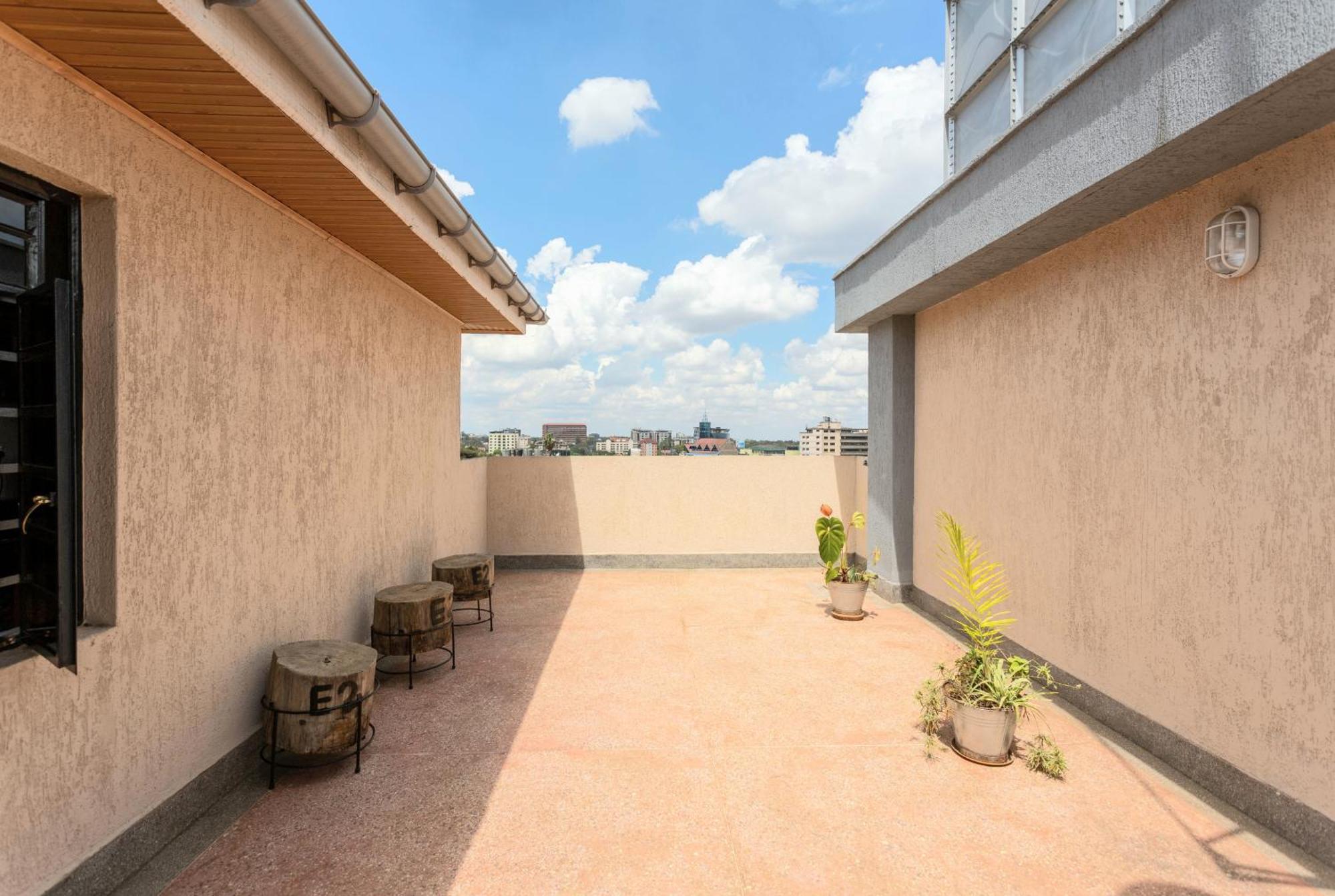 Penthouse Rooftop Studio With King Bed Ναϊρόμπι Εξωτερικό φωτογραφία